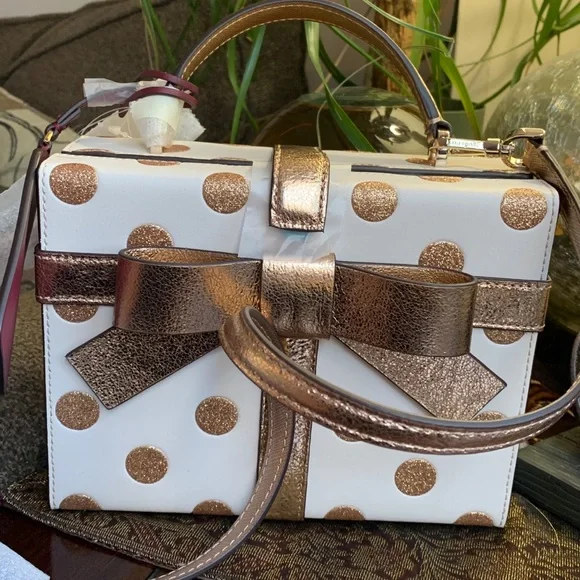 Authentic Kate spade dots glitter/leather gift box Crossbody/Satchel - Picture 3 of 13